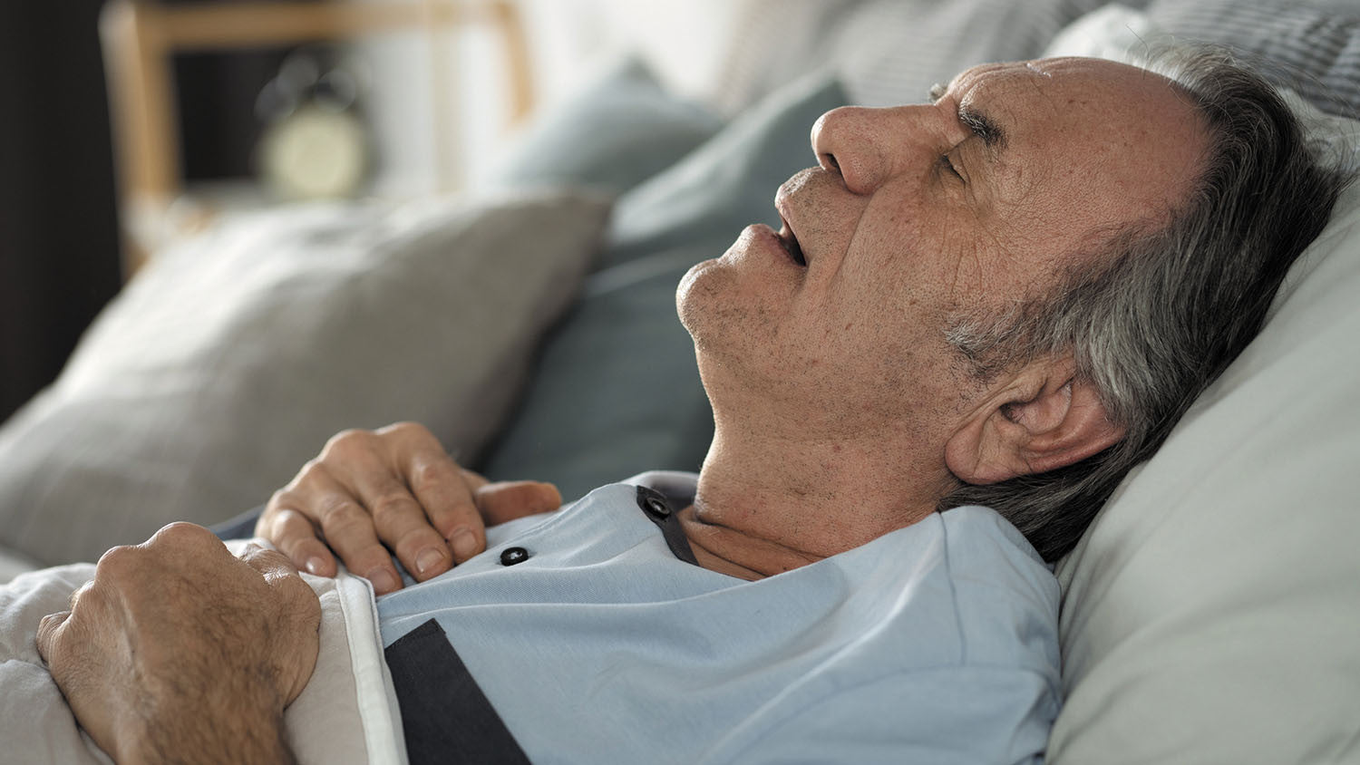 The Link Between Sleep Apnea and Heart Disease: Understanding the Role of Weight and Health